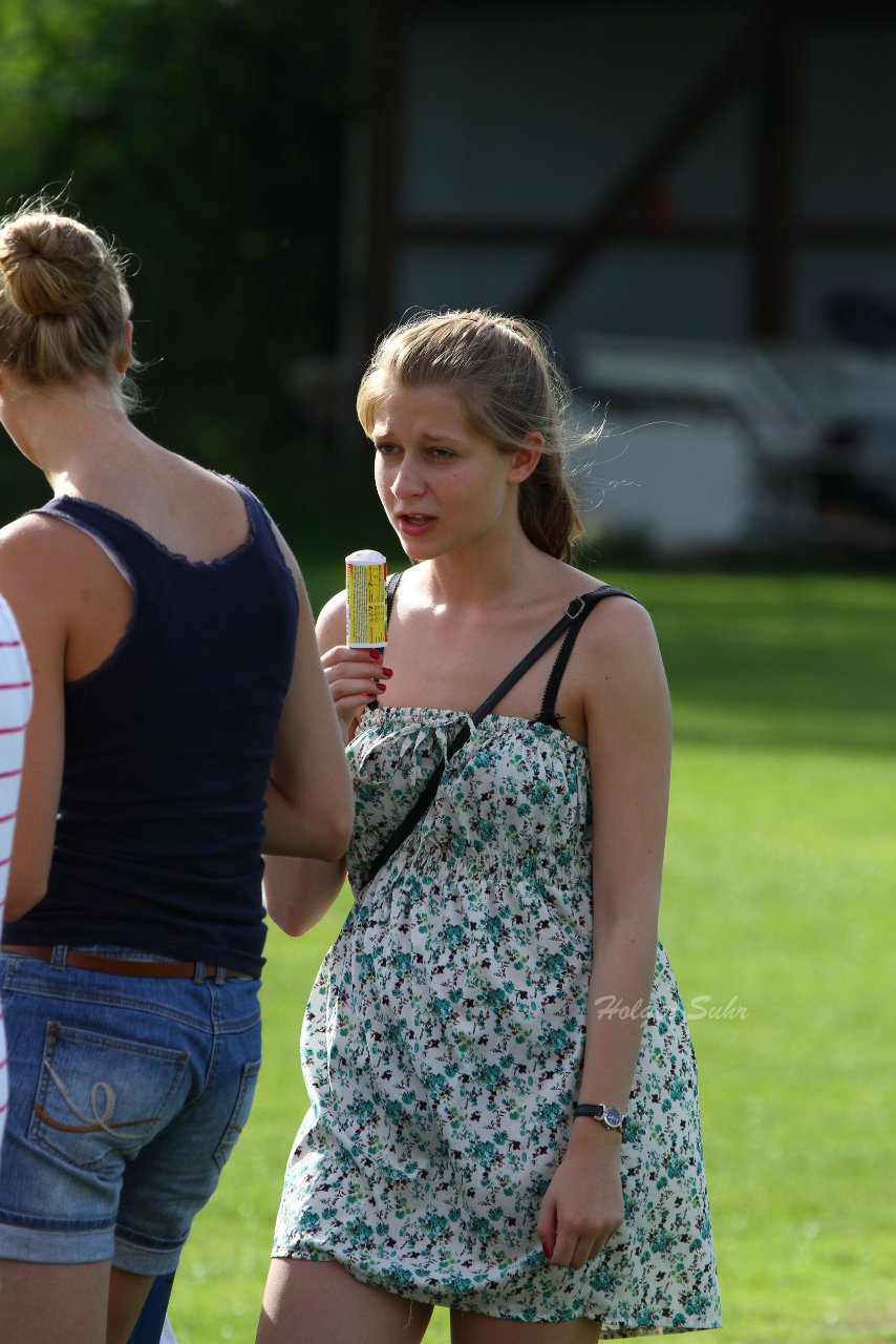 Bild 429 - Vogelschiessen am 18.8.12